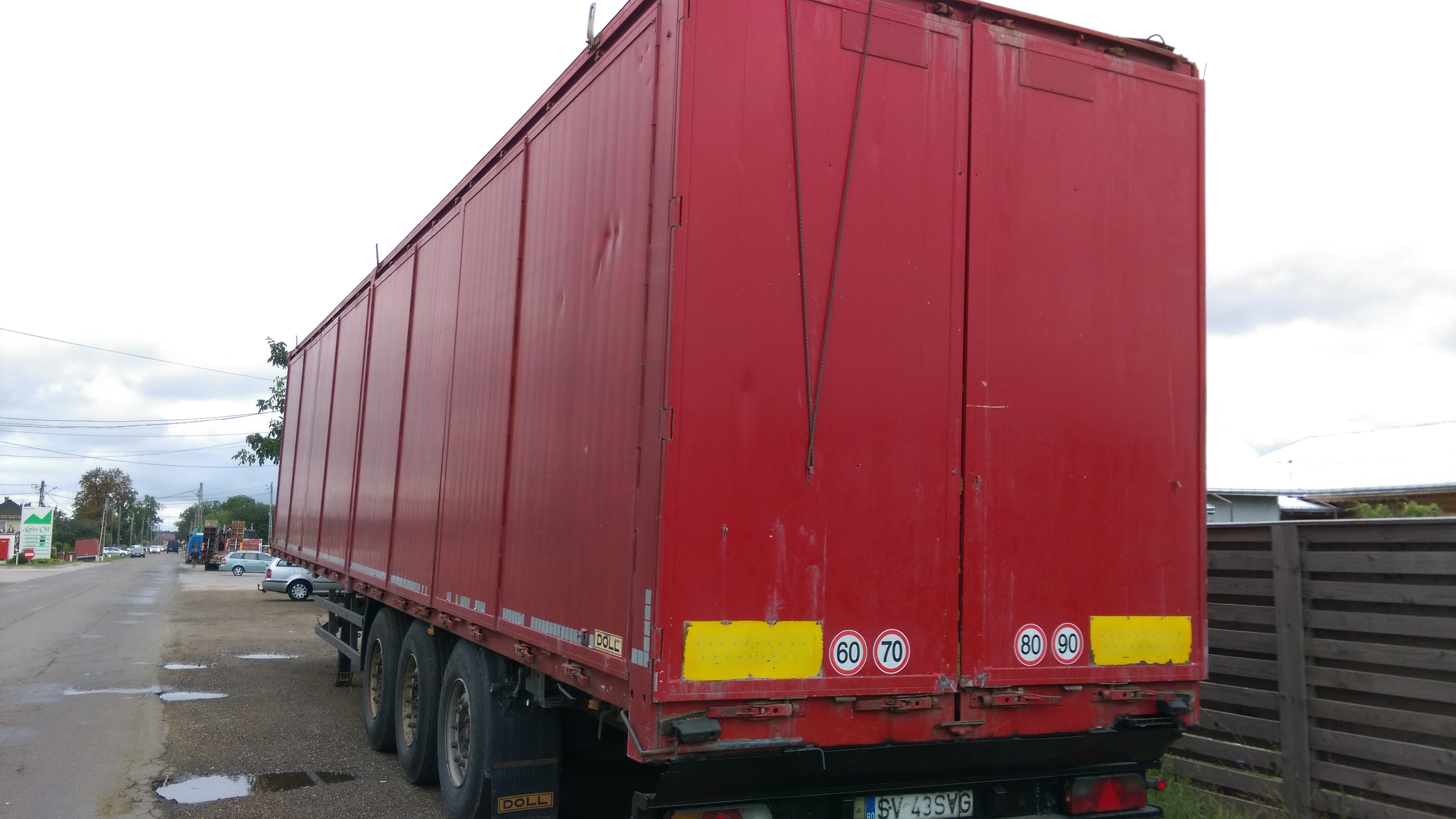 SEMIREMORCĂ WALKING FLOOR DOLL